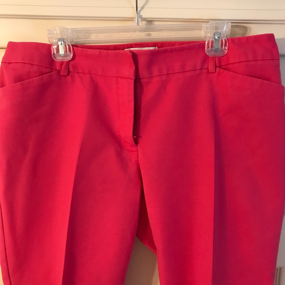 Liz Claiborne pink capri pants